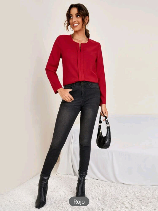 Blusa unicolor de cuello V