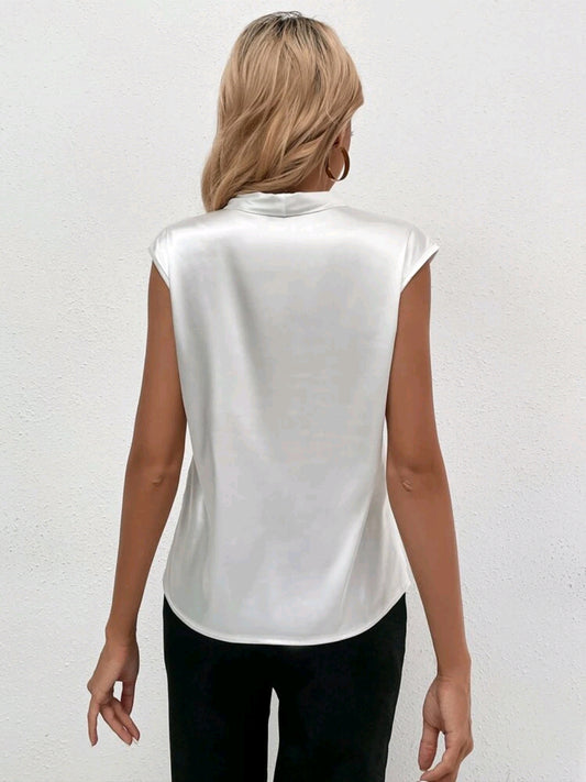 Blusa unicolor de saten