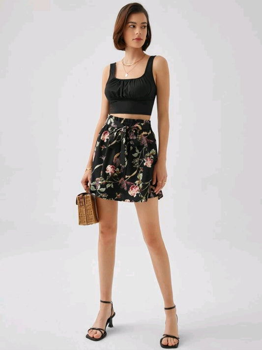 Falda con estampado floral, con elastica en cintura, con cinturon