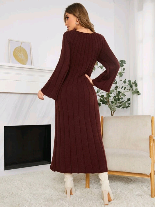 Vestido largo tejido unicolor, de manga campana sin cinturon