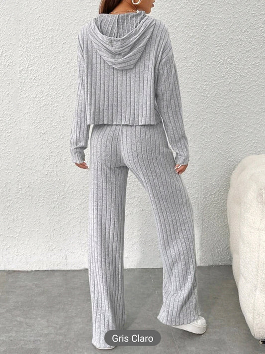 Conjunto deportivo tejido de canale, con capucha