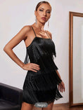Cargar la imagen en la vista de la galería, Vestido de tirantes, con capas de flecos de saten
